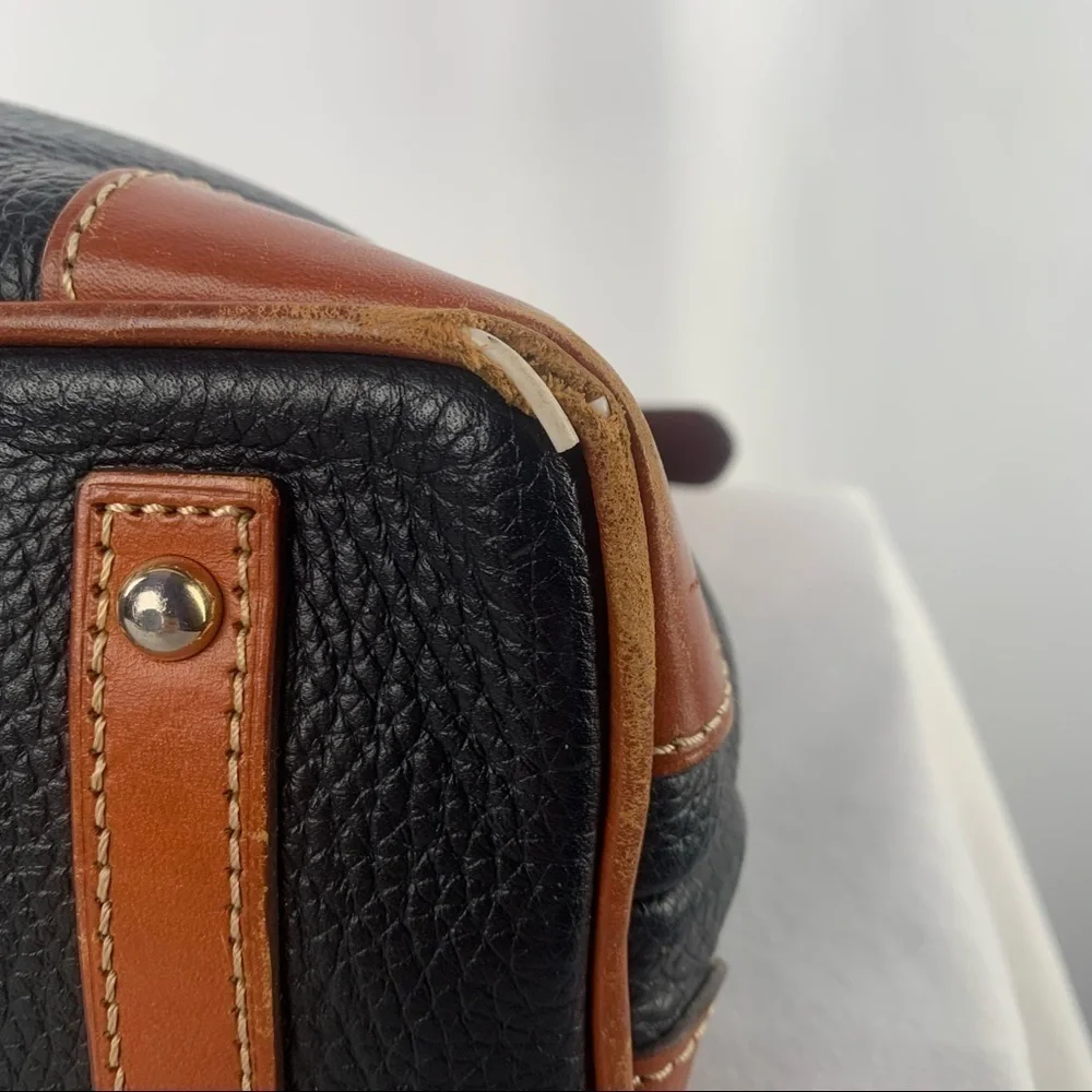 Dooney & Bourke Pebble Grain‎ Hobo Bag in Black